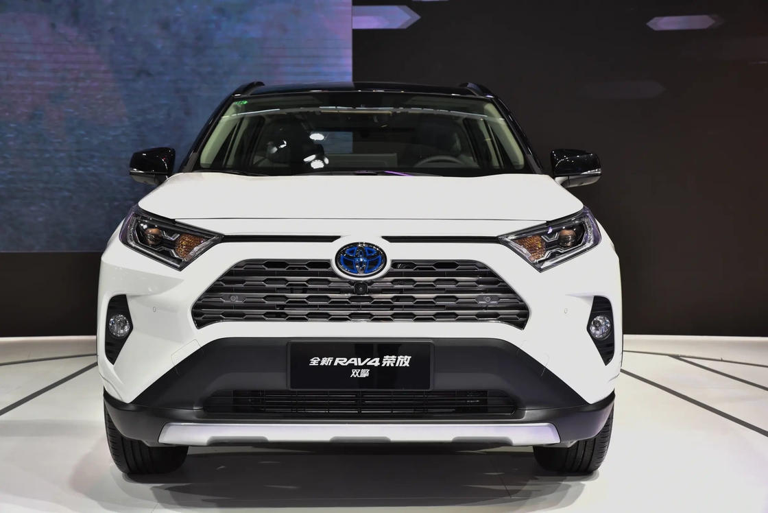شاحنة RAV4 من طراز تويوتا البنزين 2.0L 2.5L محرك FWD AWD 5 مقعد