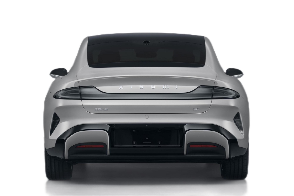 سيارة سيّارة صينيّة من طراز Xiaomi Electric Car SU7 مع إحساس قوي بالحركة