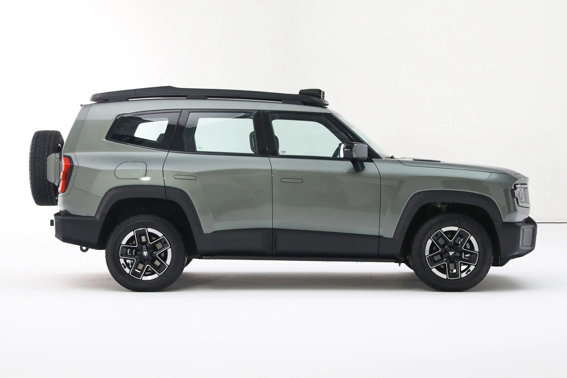شنجان شينلان جي 318 SUV الكهربائية الهجينة 4WD Off Road EV Car مركبة طاقة جديدة
