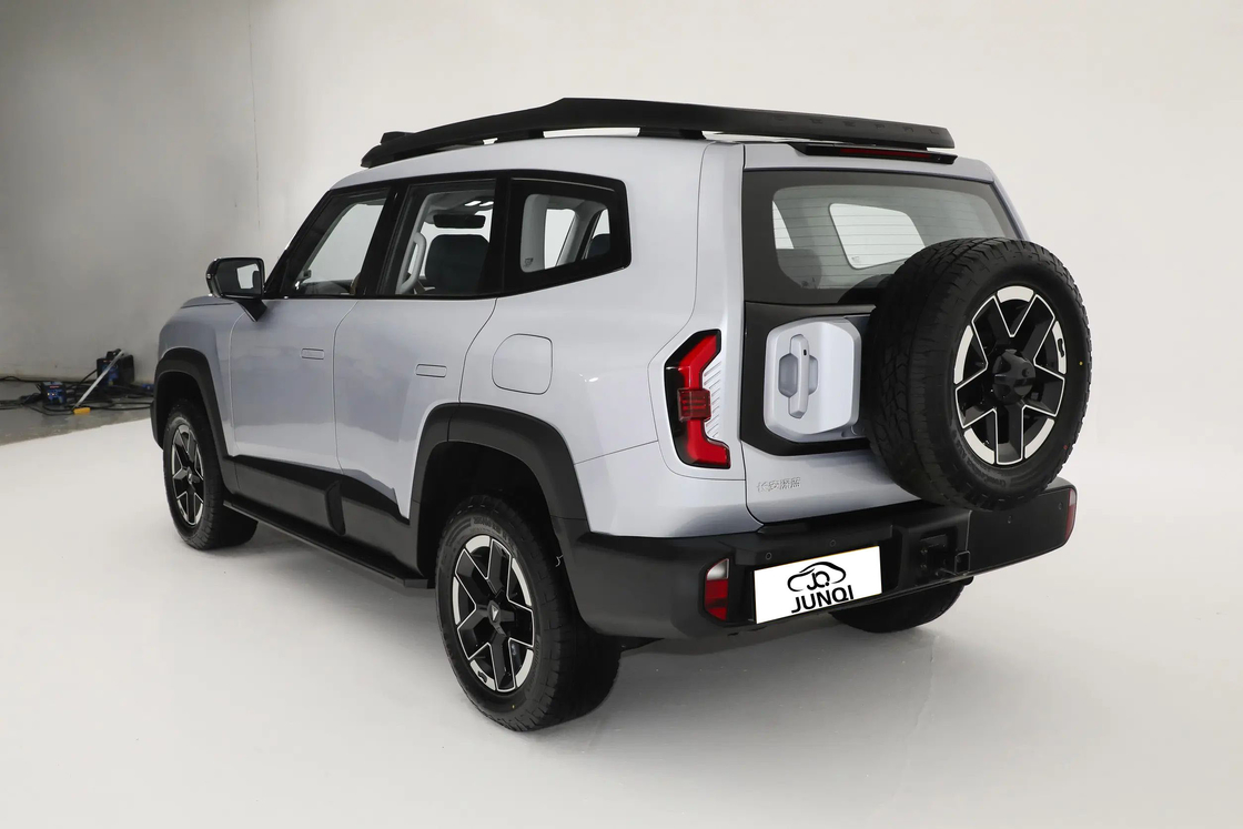 شنجان شينلان جي 318 SUV الكهربائية الهجينة 4WD Off Road EV Car مركبة طاقة جديدة