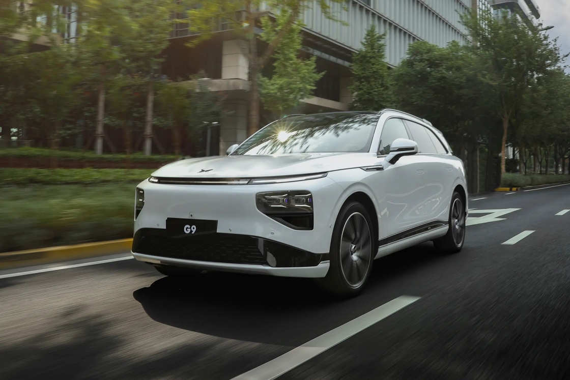 Xpeng G9 SUV كهربائية نقية متوسطة إلى كبيرة 5 أبواب 5 مقاعد تصميم فريد من Xiaopeng Electric Car