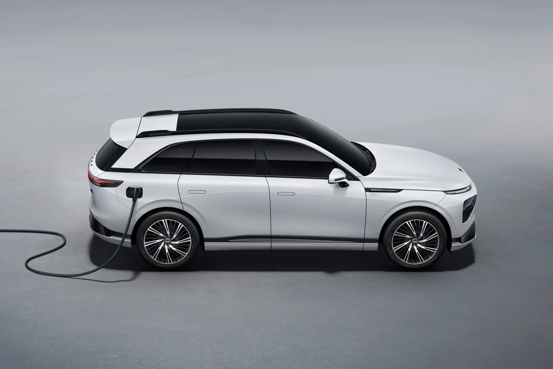 Xpeng G9 SUV كهربائية نقية متوسطة إلى كبيرة 5 أبواب 5 مقاعد تصميم فريد من Xiaopeng Electric Car