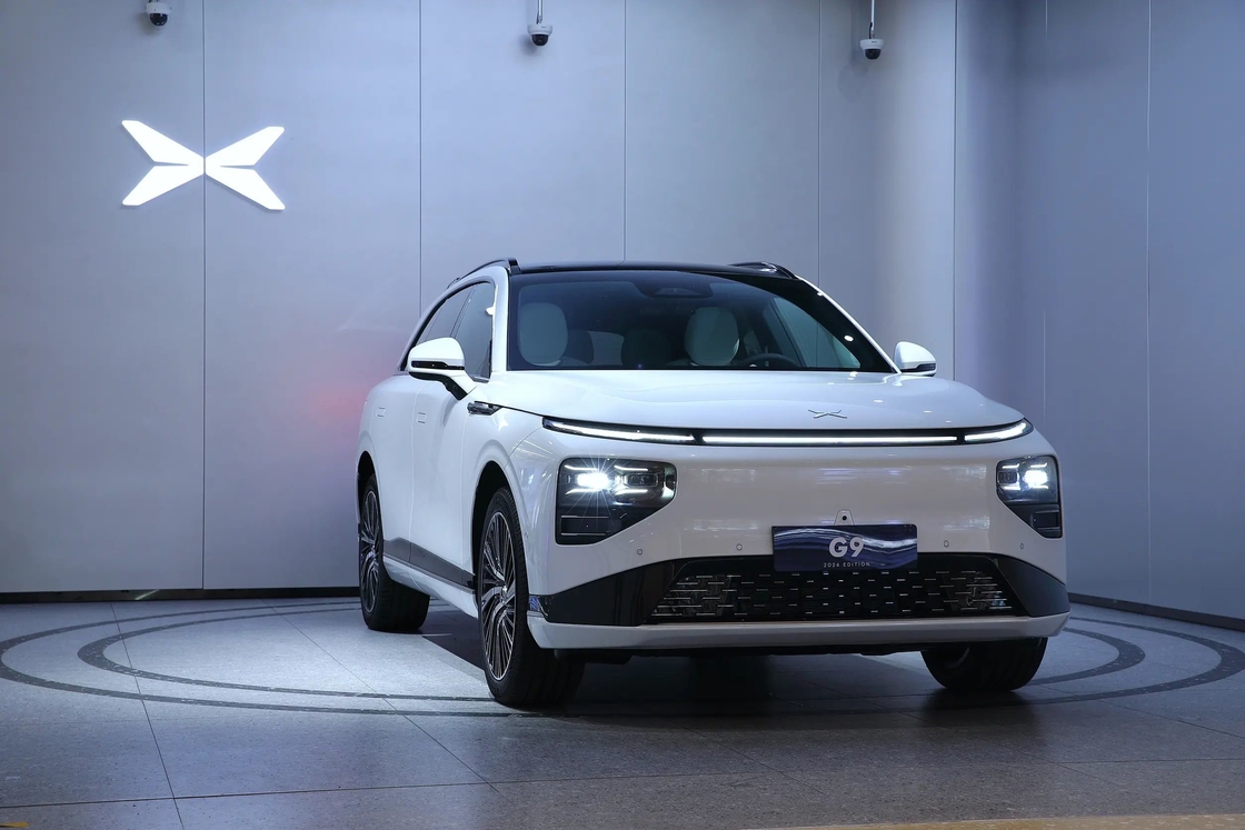 Xpeng G9 SUV كهربائية نقية متوسطة إلى كبيرة 5 أبواب 5 مقاعد تصميم فريد من Xiaopeng Electric Car