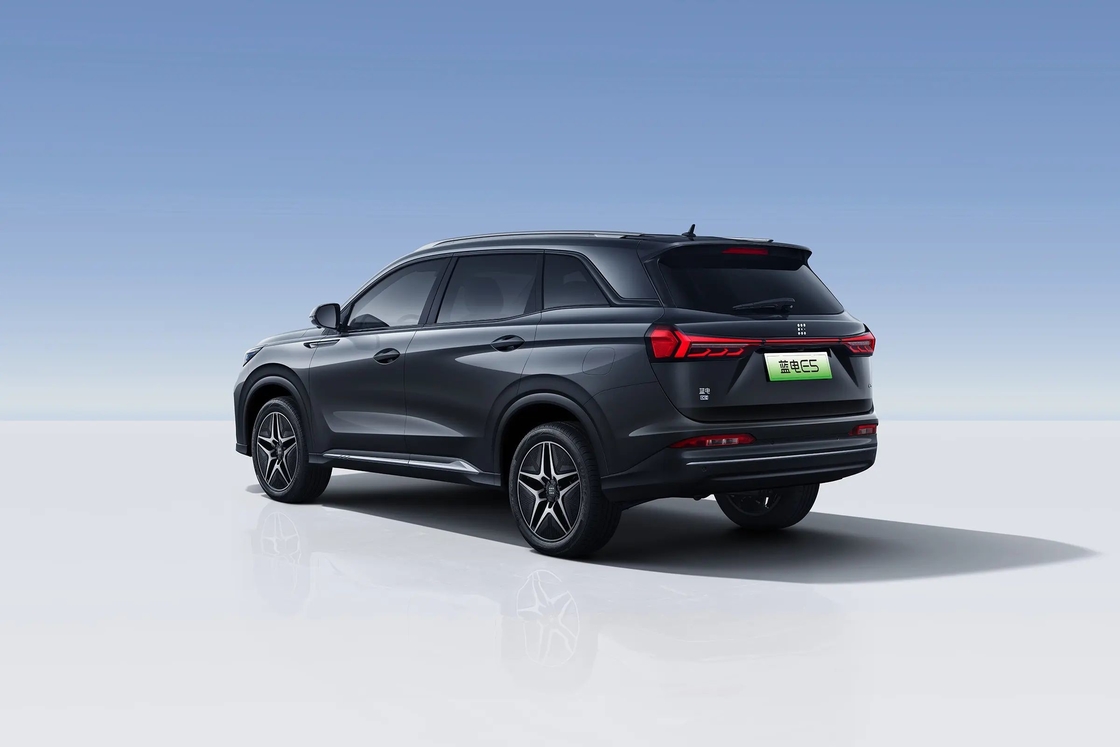 سيارة كهربائية صغيرة ذات 5 مقاعد Seres E5 Eco Friendly SUV متوسطة الحجم سيارة كهربائية
