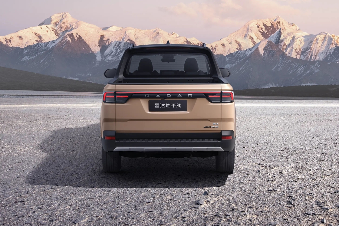 سيارة جيلي الكهربائية المدمجة 5 أبواب 5 مقاعد سيدان Geely Radar 6