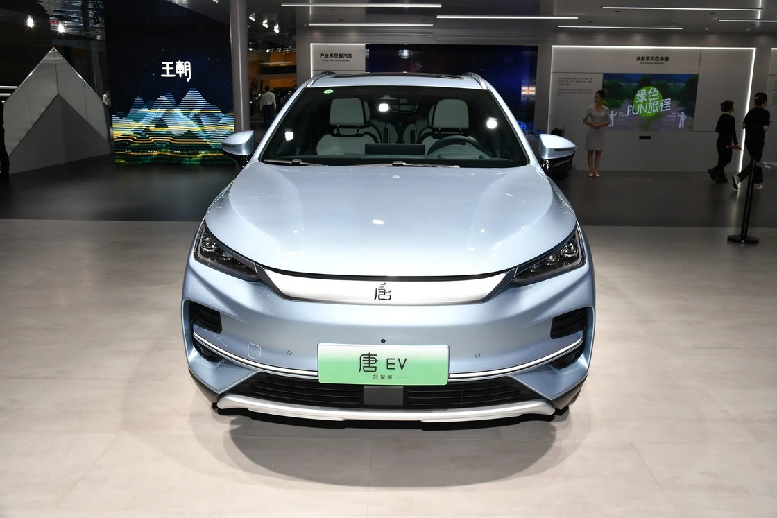 4WD الطاقة الجديدة BYD EV سيارة 112 كيلومتر نوع حصري العلامة التجارية Byd Tang DM-I