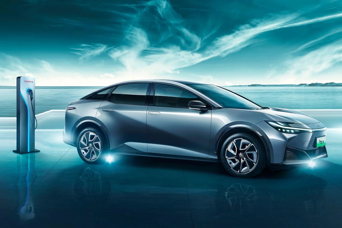 سيارة تويوتا الكهربائية ذات الحجم المتوسط 517 كيلومتر Elite PRO Toyota Bz3 EV الكهربائية النقية