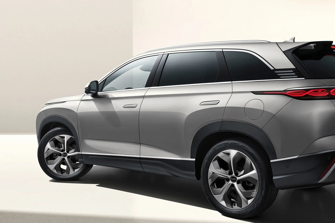 الطاقة الجديدة BYD سيارة كهربائية BYD الفرقاطة 07 Dm-I EV سيارات SUV