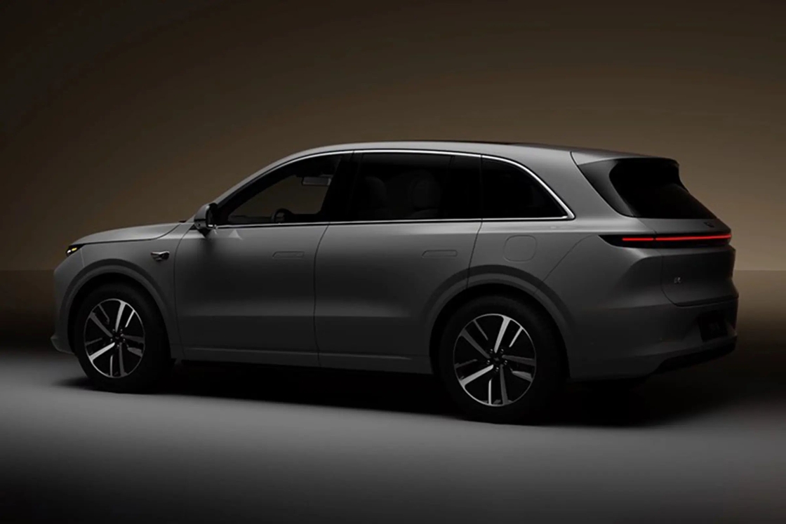 L6 Lixiang سيارة كهربائية 5 أبواب 6 مقاعد SUV للراحة العائلية والأسلوب على الطريق