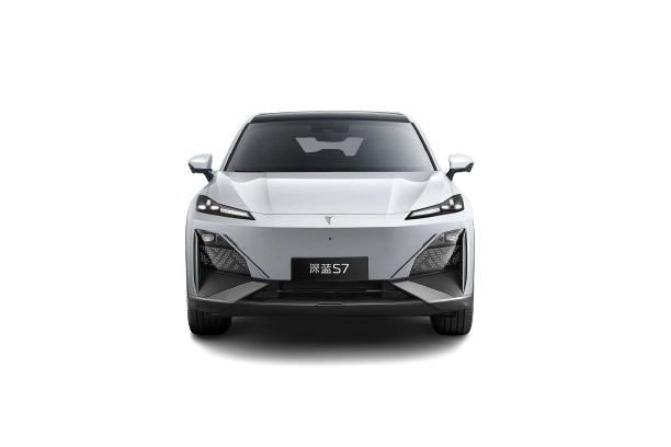 سيارة تشانغان الكهربائية المتوسطة الحجم DeepBlue 07 400km Range Drive EV