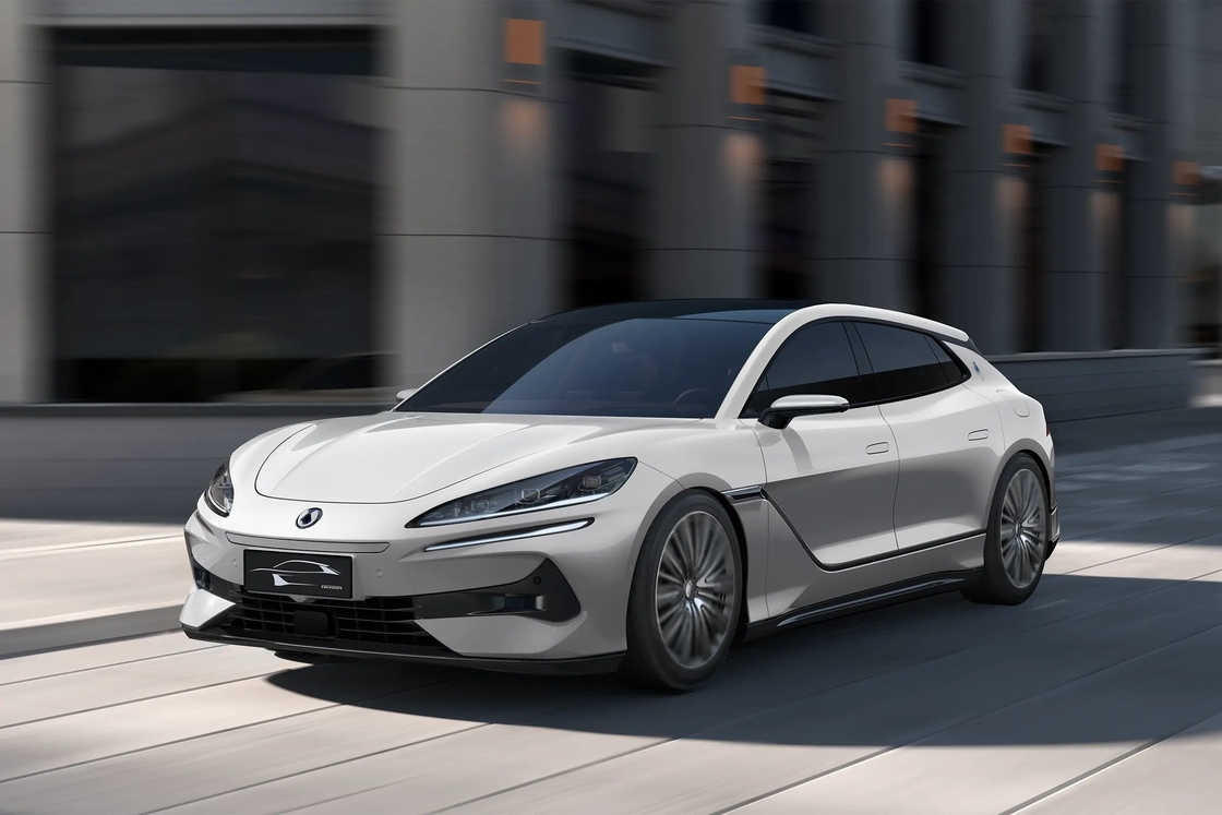 2024 DENZA Z 9 GT فاخرة ذكية قابلة للشحن الهجينة 5 أبواب 5 مقاعد