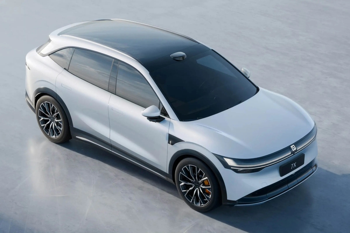 2025 ZEEKR 7X نموذج جديد كهربائي نقي 2WD / 4WD SUV طويل المدى السرعة العالية 210km / h مركبة طاقة جديدة