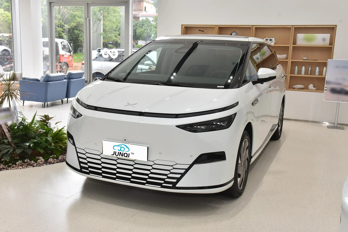 شياوبينغ X9 2024 702 سيارة مستعملة ذات عمر طويل مع سرعة قصوى 170 كم / ساعة