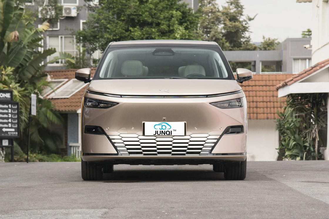 2024 Xpeng X9 702 Ultra Long Range Pro / Max Edition EV 7 مقاعد MPV مع 320 حصان سيارة جديدة FWD Euro VI Xpeng X9 من الصين