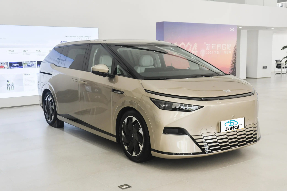 2023 السيارات الكهربائية بالجملة Xpeng X9 2023 MPV 4WD 7 مقاعد Xiaopeng مركبات الطاقة الجديدة