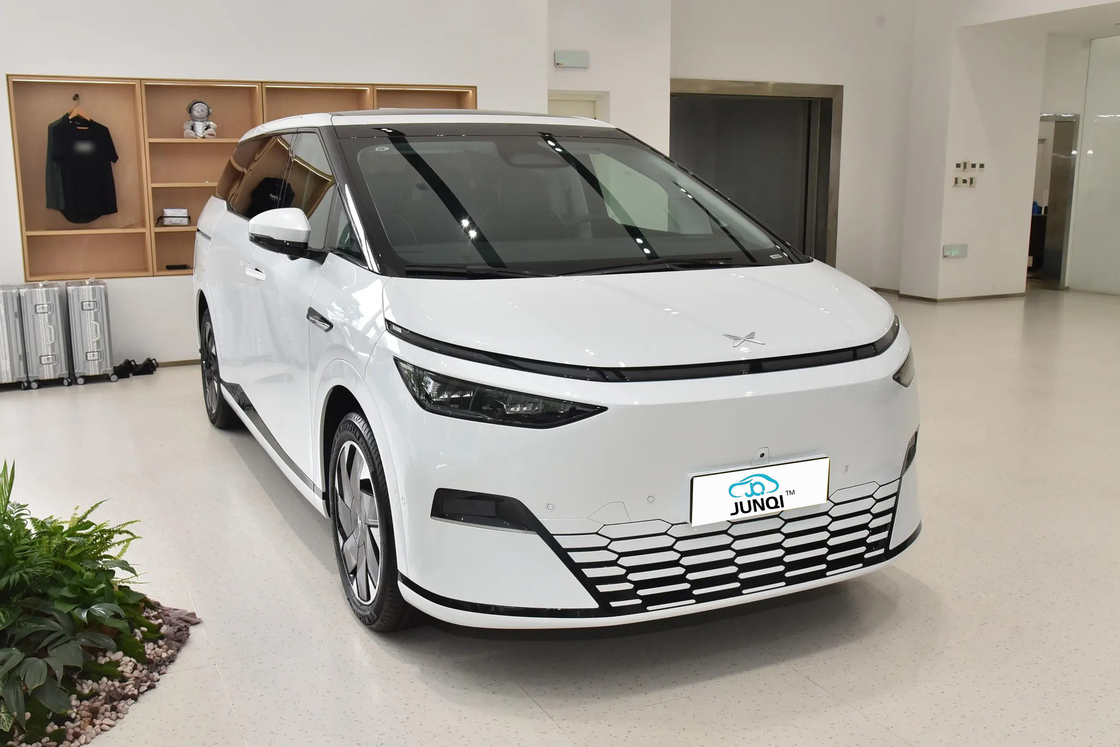 2023 السيارات الكهربائية بالجملة Xpeng X9 2023 MPV 4WD 7 مقاعد Xiaopeng مركبات الطاقة الجديدة