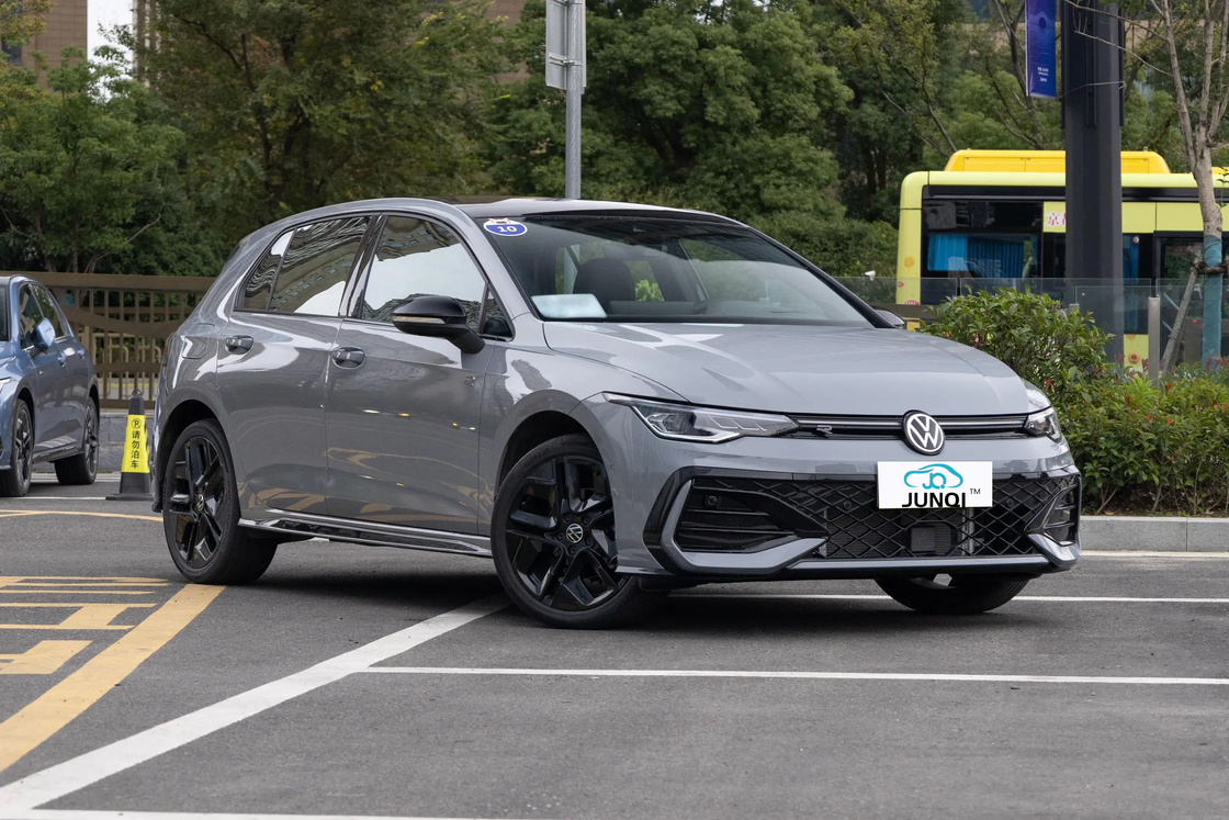 مبيعات ساخنة رخيصة الصين سيارة 2023 فولكس فاجن جولف8 380 TSI DSG GTI البنزين سيدان سيارات مستعملة