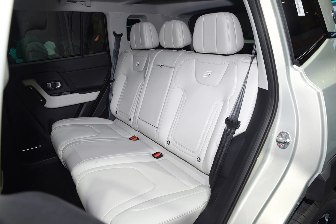 جيتور شانهاى تي1 كومبكت plug-in hybrid خمسة أبواب خمسة مقاعد SUV 1.5T 156 حصان محرك L4 محرك عجلات القيادة الأمامية