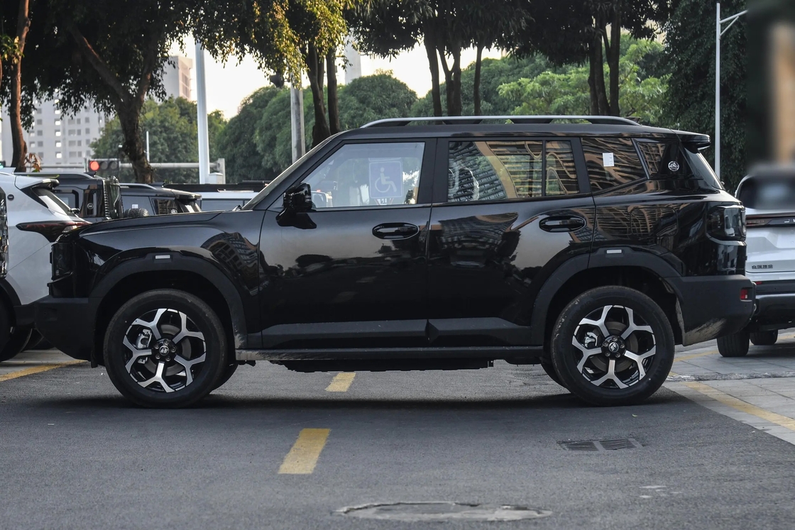 جيتور شانهاى تي1 كومبكت plug-in hybrid خمسة أبواب خمسة مقاعد SUV 1.5T 156 حصان محرك L4 محرك عجلات القيادة الأمامية