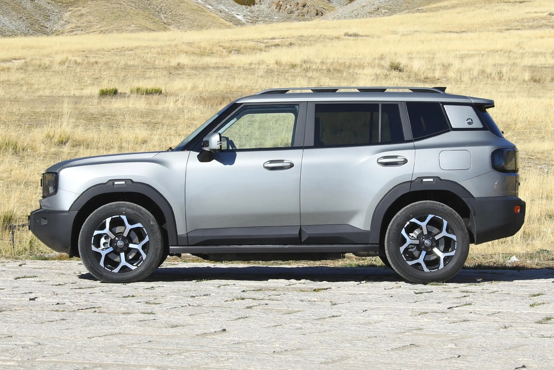 جيتور شانهاى تي1 كومبكت plug-in hybrid خمسة أبواب خمسة مقاعد SUV 1.5T 156 حصان محرك L4 محرك عجلات القيادة الأمامية