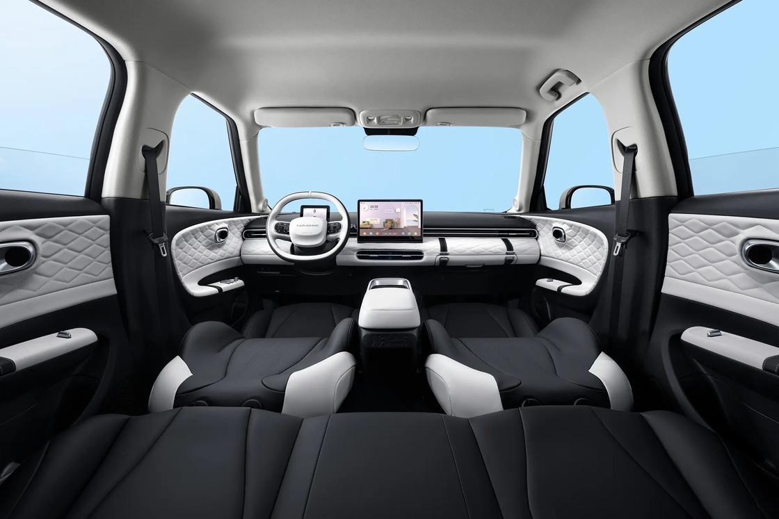 سيارات ذات 4 مقاعد Dongfeng Nami Box مركبة طاقة جديدة 4 عجلات سيارة كهربائية مركبات للبالغين المصنوعة في الصين Ev سيارة عالية السرعة 100 كم / ساعة
