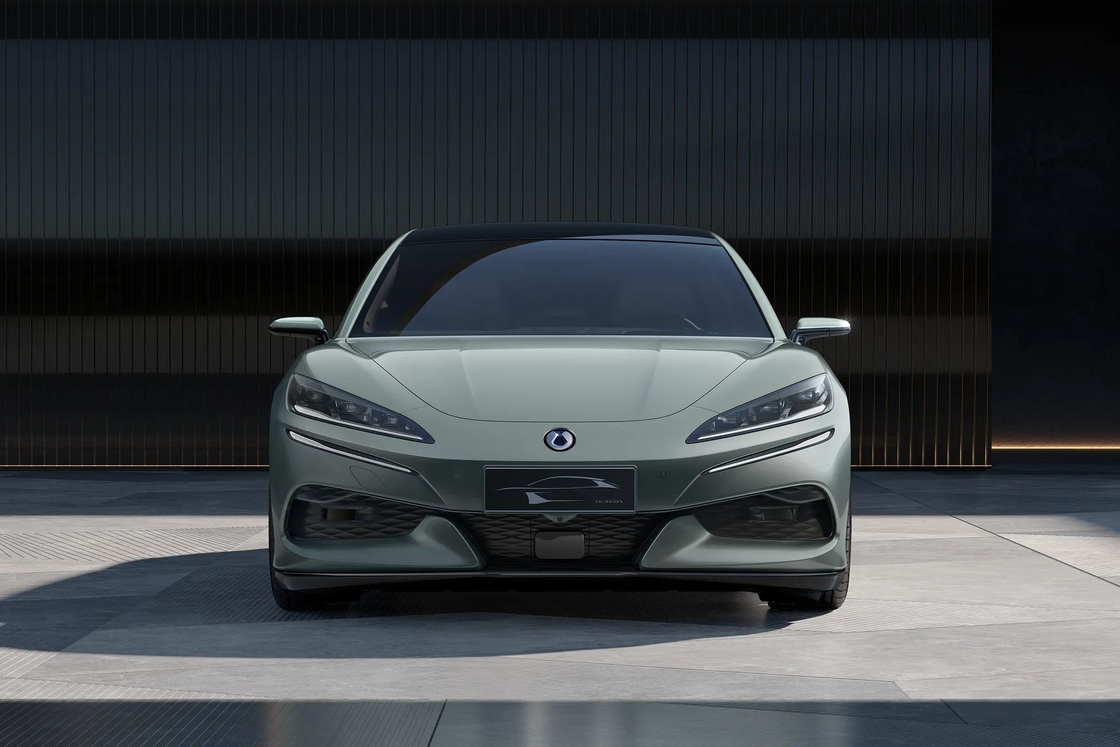 بي واي دي دينزا Z9GT تينغشي Z9 EV SUV 1100Pro الصين سيارة كهربائية هجينة طاقة جديدة مع 4x4 AWD