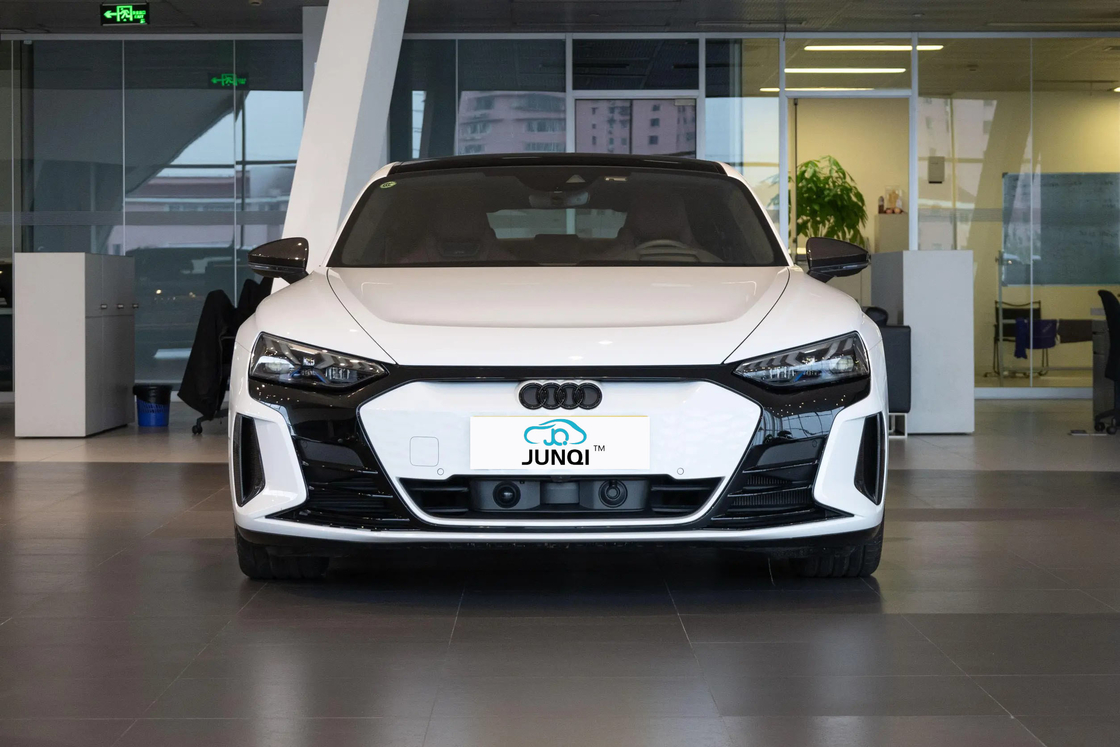 2024 أودي Q4 إترون Q5 إترون RS إترون إترون GT مركبة كهربائية 4 عجلات SUV EV سيارة للبالغين سيارة مستعملة جديدة عالية السرعة طاقة جديدة سيارة كهربائية سيارة كهربائية
