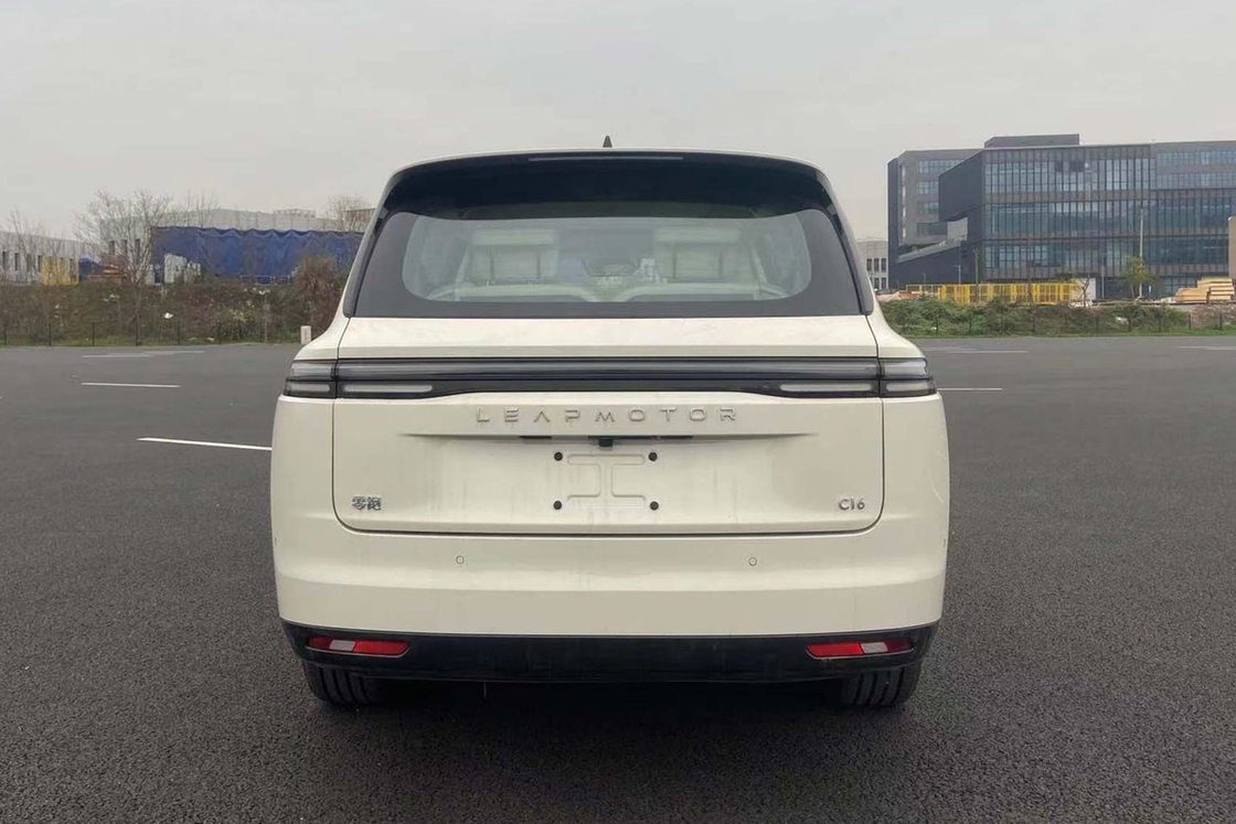 السيارة الكهربائية Leapmotor الممتدة 200 إصدار القيادة الذكية تقنية متطورة مساحة مريحة