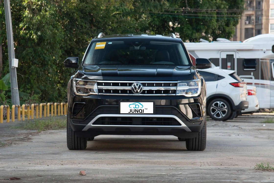 فولكسفاغن تورون 2.5T-A/MT-530 4WD نسخة رائدة سبعة مقاعد