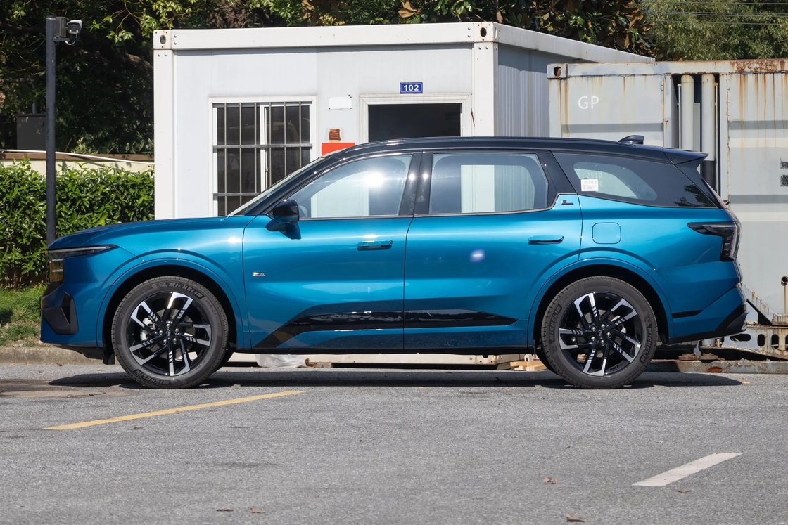 2023 فورد إيدج رويجي L 2.0T إيكوبوست E-هايبردي 4WD 5 أبواب SUV سيارة كهربائية